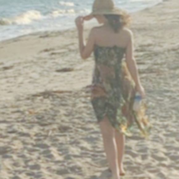 Meet your Posh Ambassador!! - Picture 2 of 4